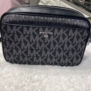 Michael Kors pocketbook and coin purse authentic NWOT